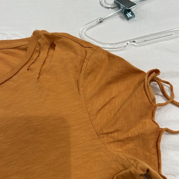 n:PHILANTHOPY Tee - Picture 5 of 5